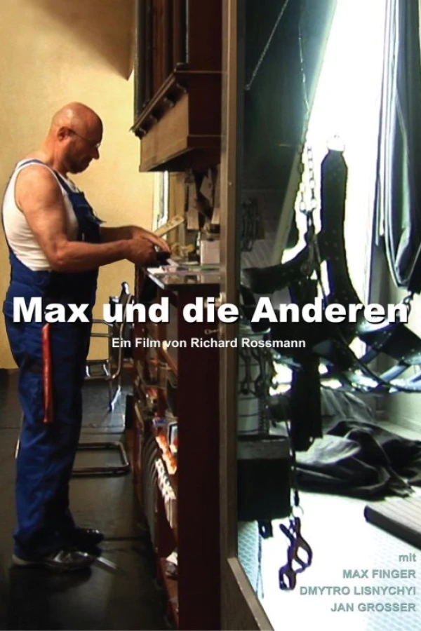 Max and the Others Poster