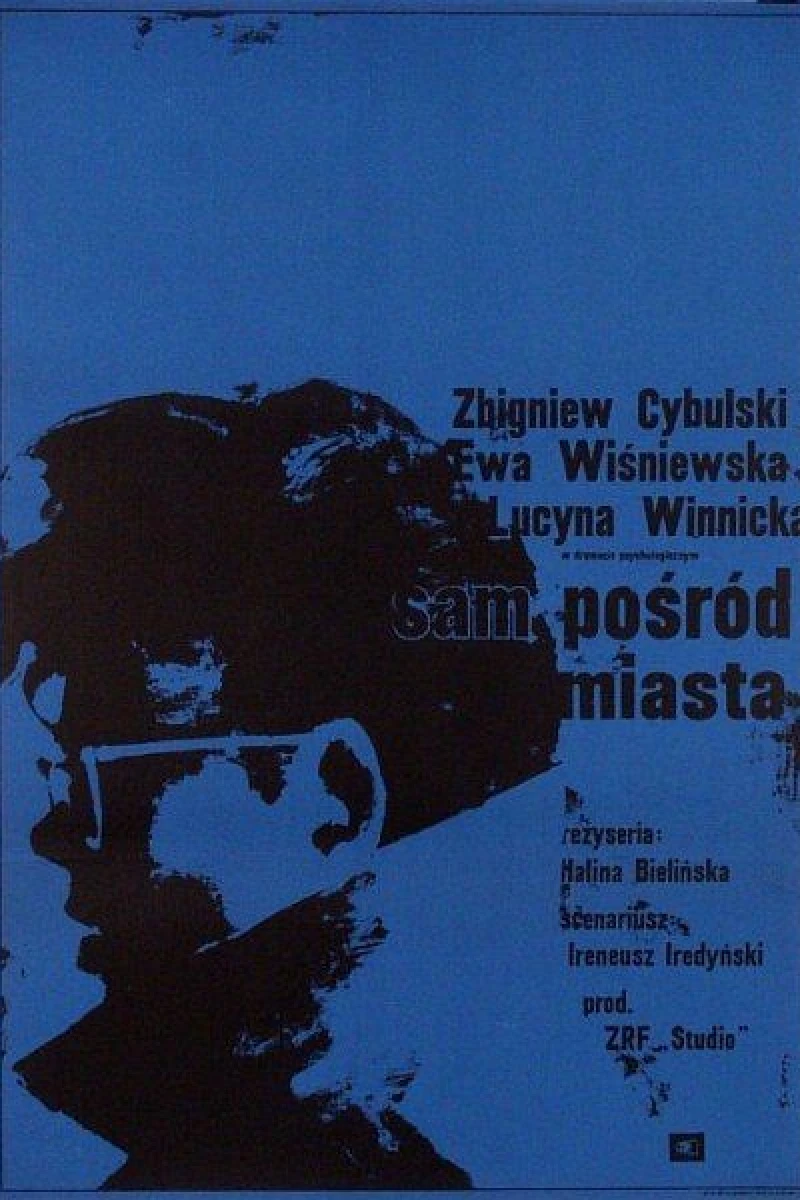 Sam posród miasta Poster