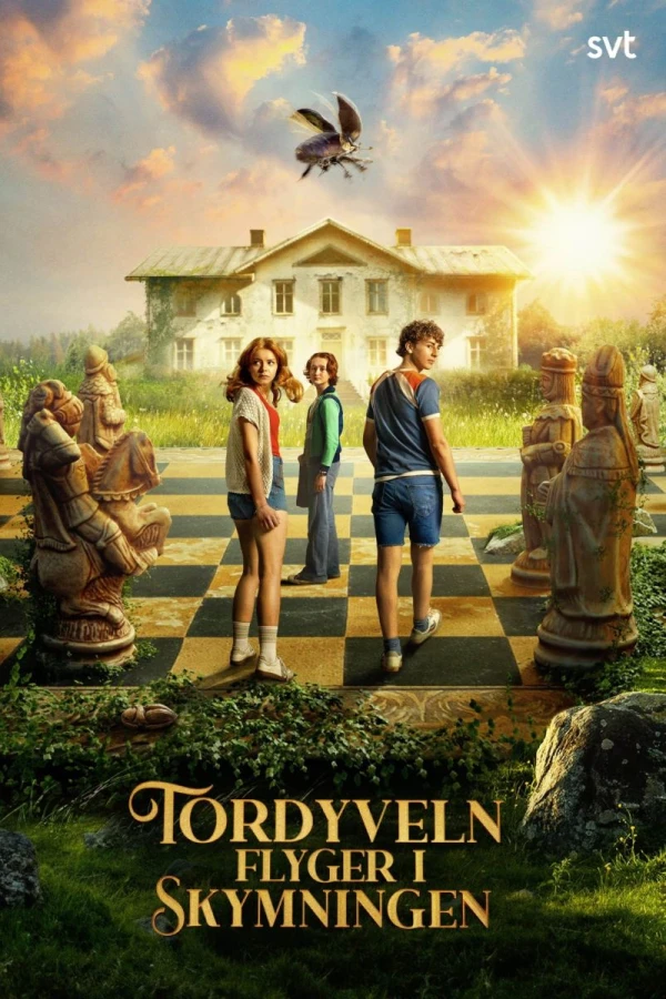 Tordyveln flyger i skymningen Poster