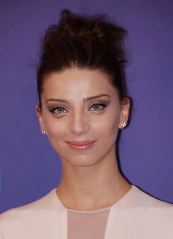 <strong>Angela Sarafyan</strong>. Bild av David Shankbone.